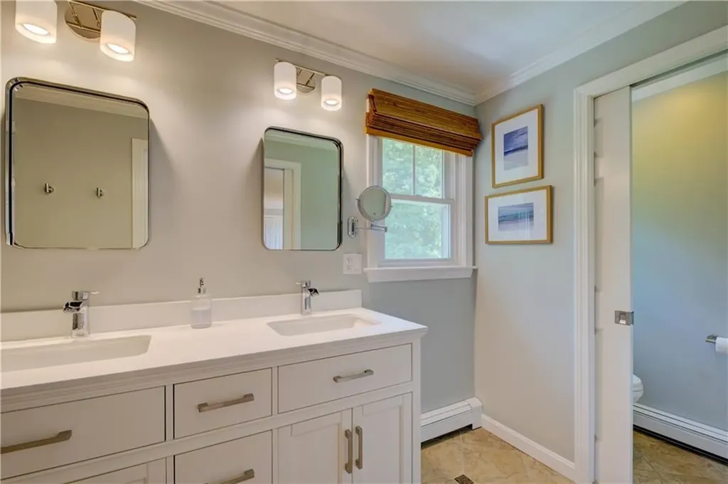 22 Pine Top Road Barrington RI 02806