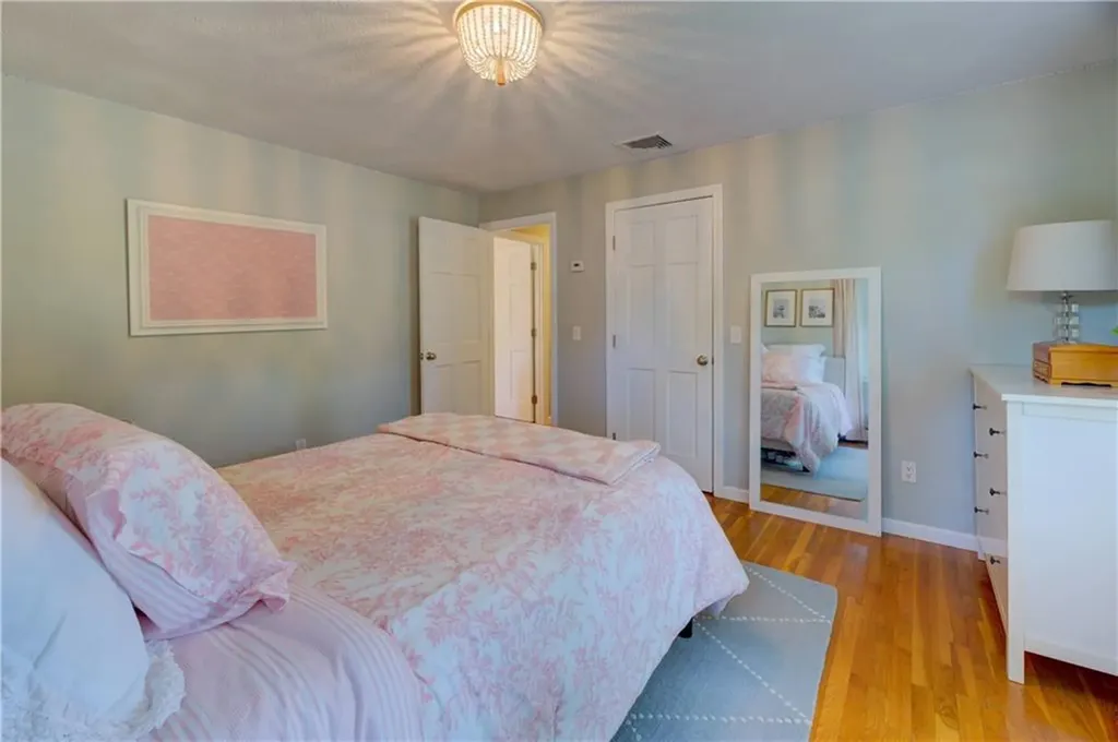 22 Pine Top Road Barrington RI 02806