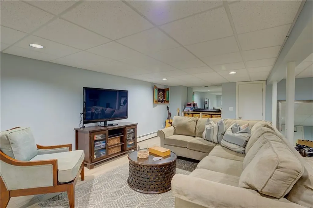 22 Pine Top Road Barrington RI 02806