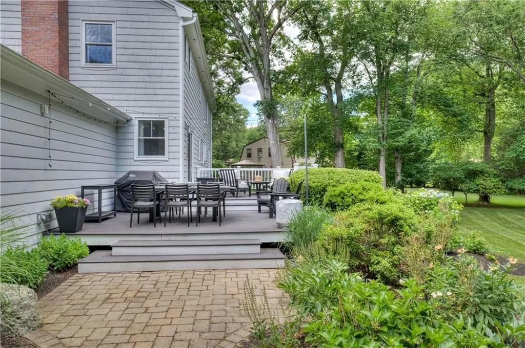 22 Pine Top Road Barrington RI 02806