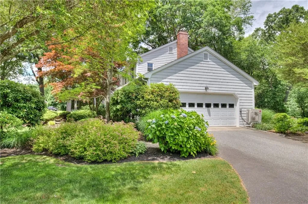 22 Pine Top Road Barrington RI 02806