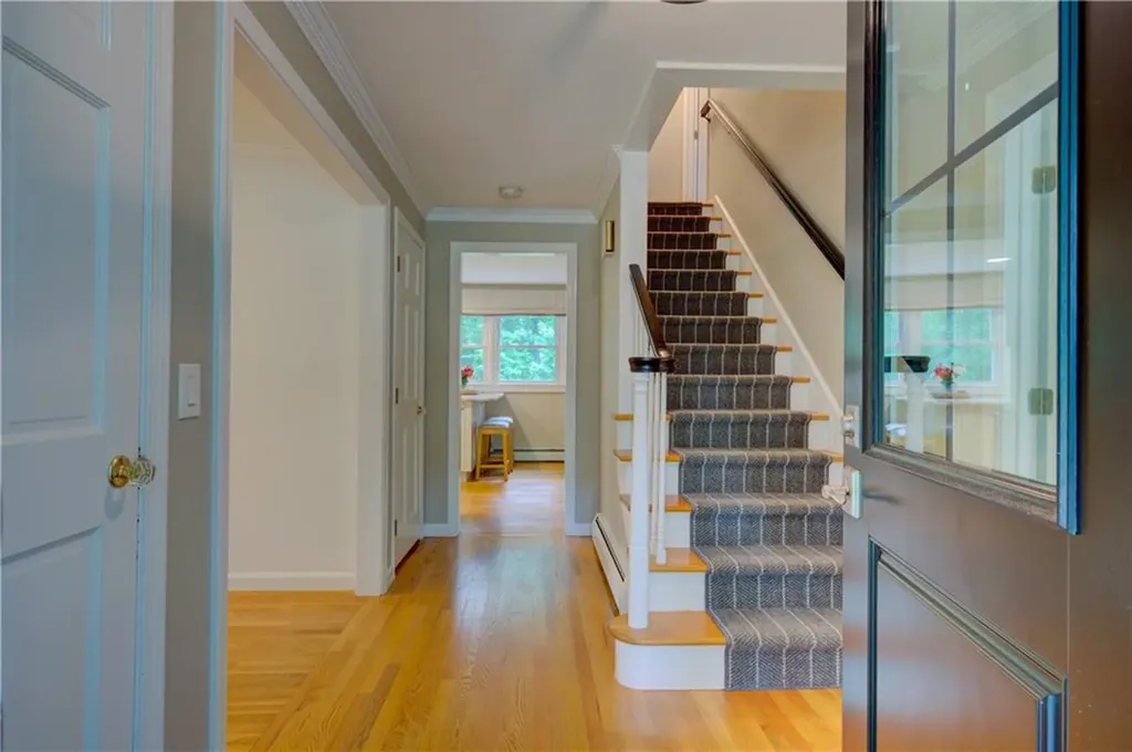 22 Pine Top Road Barrington RI 02806