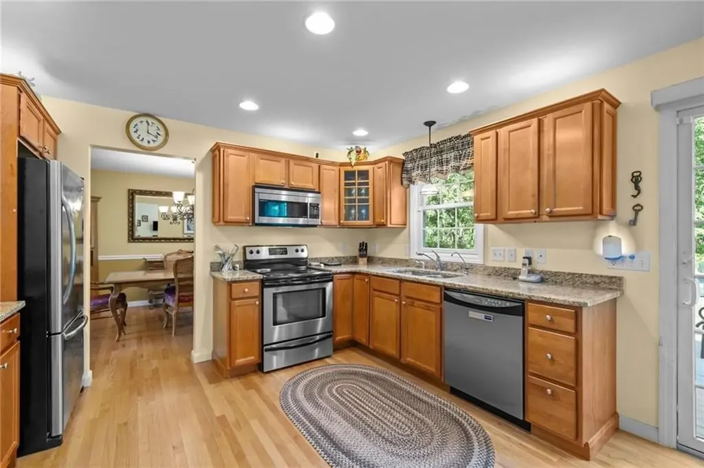 79 Clearview Drive Richmond RI 02892