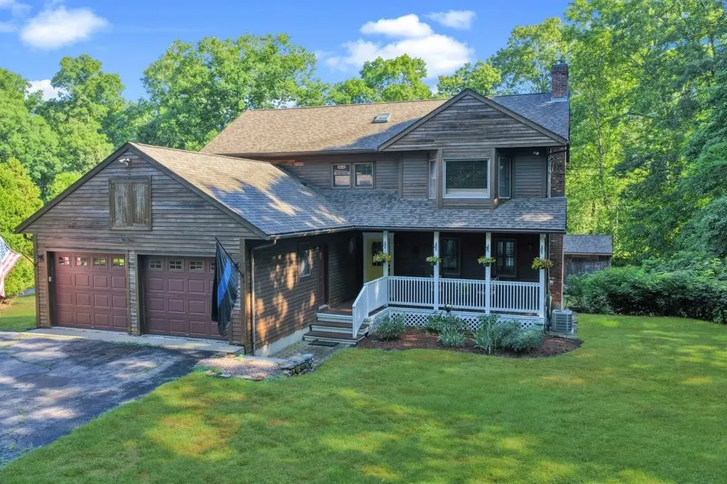 2 Overlook Drive Hopkinton RI 02804