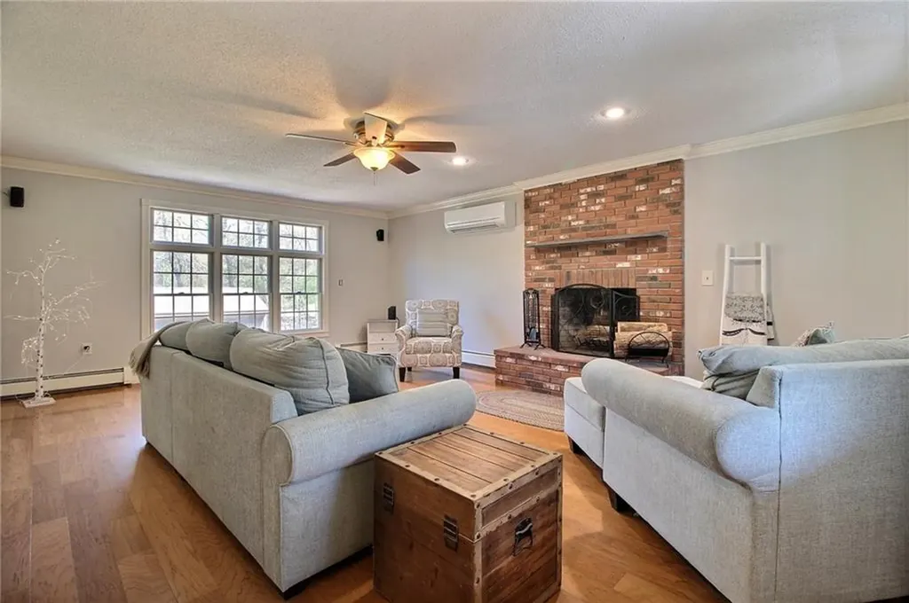 2 Overlook Drive Hopkinton RI 02804