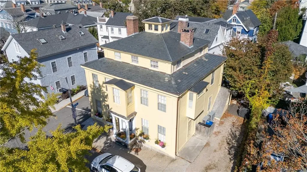 70 Church Street Newport RI 02840