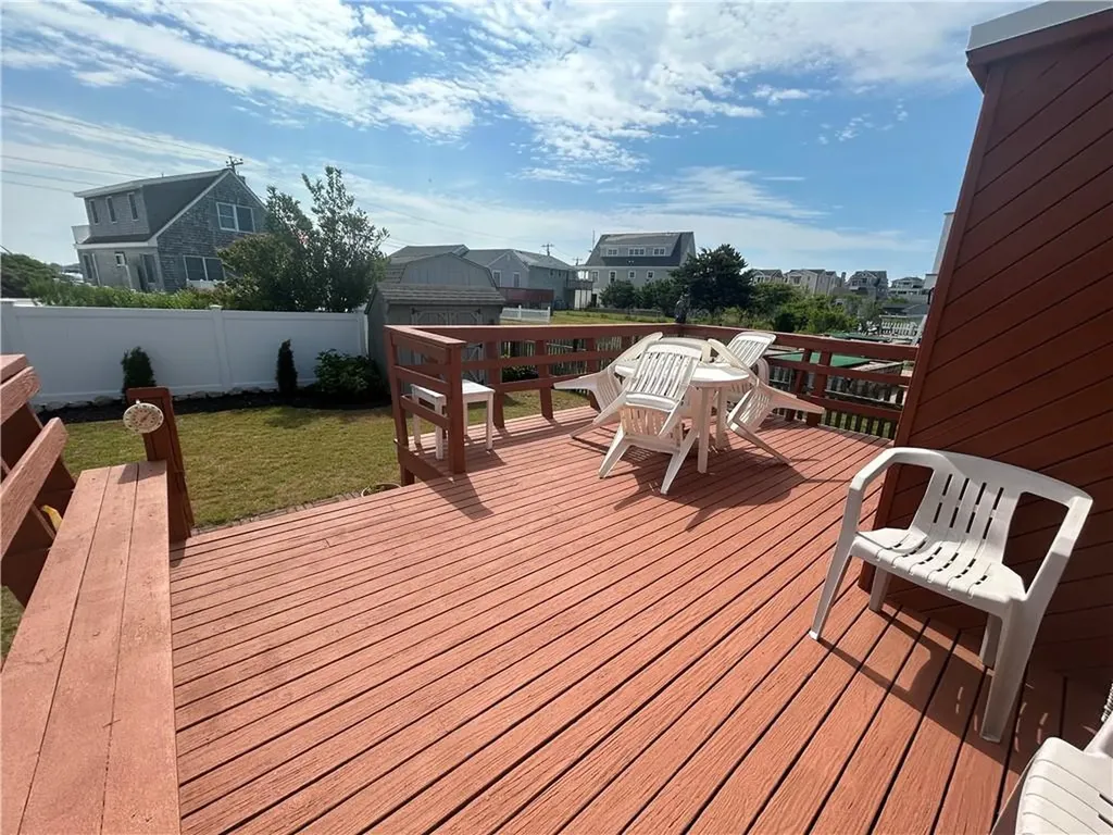 25 Champlin Avenue Narragansett RI 02879