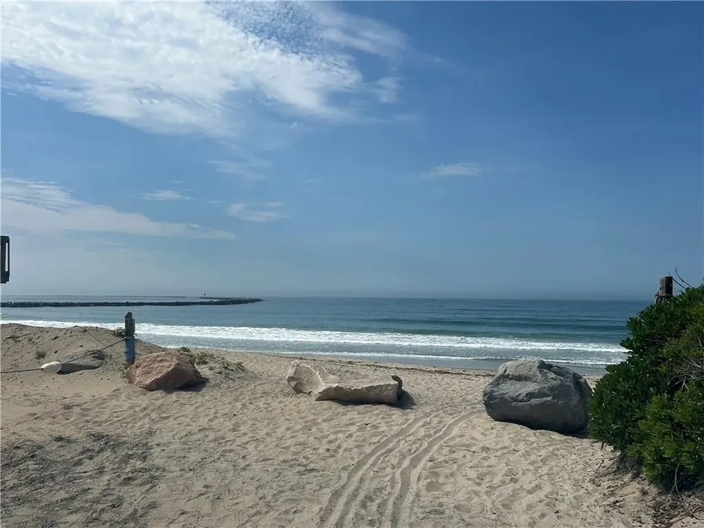 25 Champlin Avenue Narragansett RI 02879