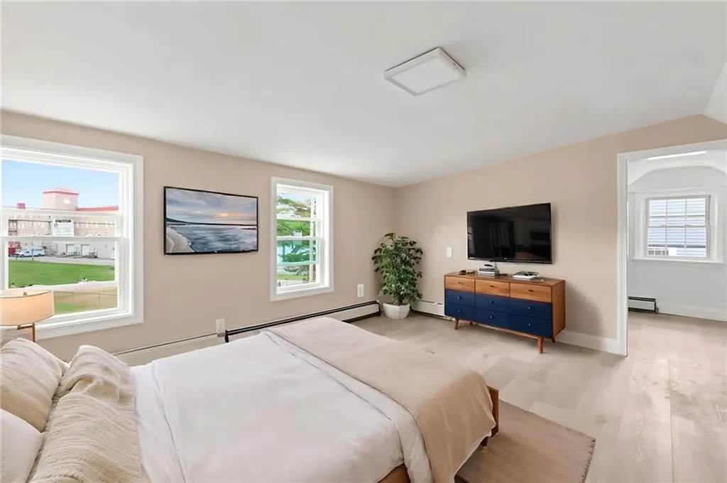 65 New London Avenue Warwick RI 02886
