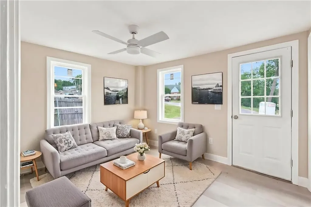 65 New London Avenue Warwick RI 02886