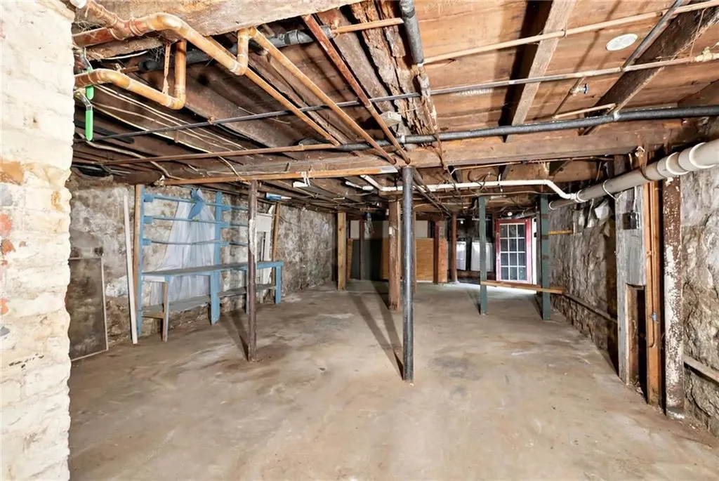 65 New London Avenue Warwick RI 02886