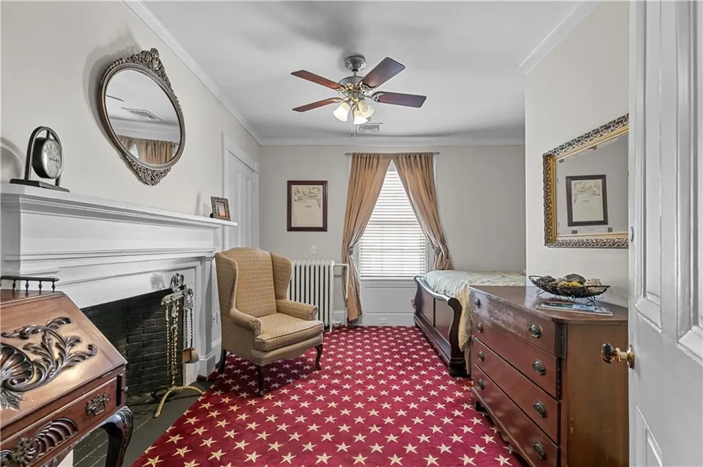 70 Church Street Newport RI 02840