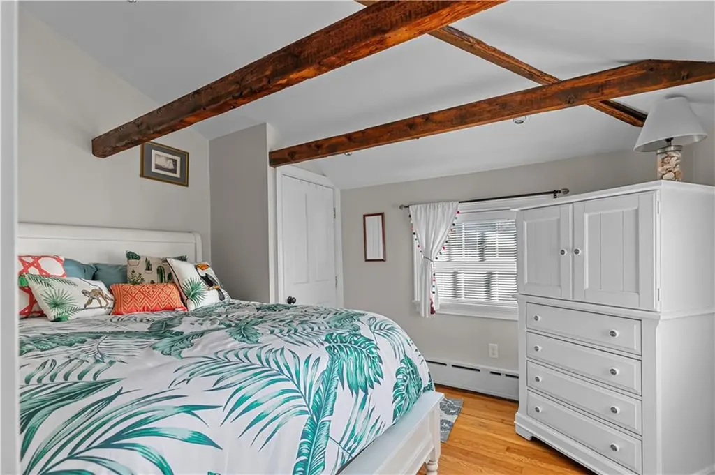 70 Church Street Newport RI 02840