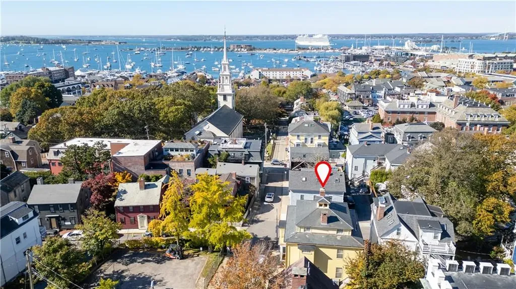 70 Church Street Newport RI 02840