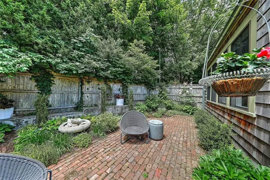 26 Bridge Street Warren RI 02885