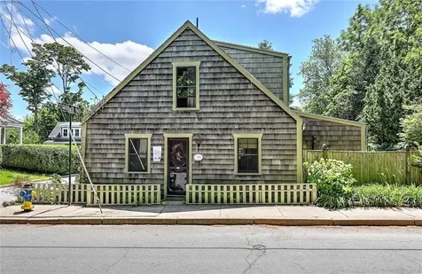 26 Bridge Street Warren RI 02885