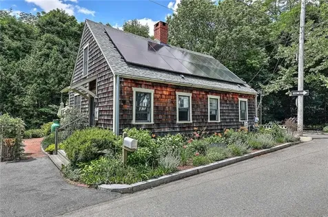 26 Bridge Street Warren RI 02885