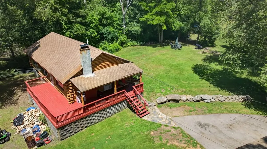 183 South Road Exeter RI 02822