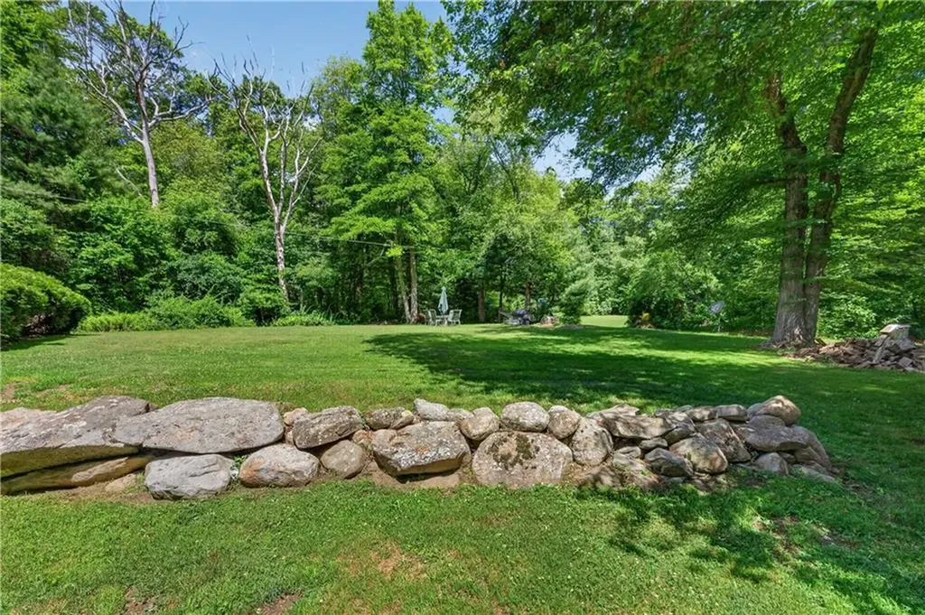 183 South Road Exeter RI 02822