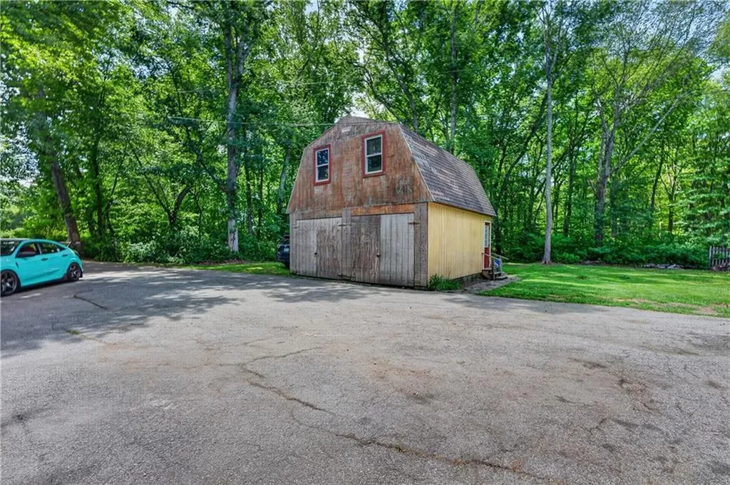 183 South Road Exeter RI 02822