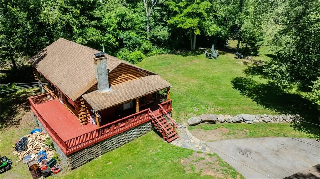 183 South Road Exeter RI 02822