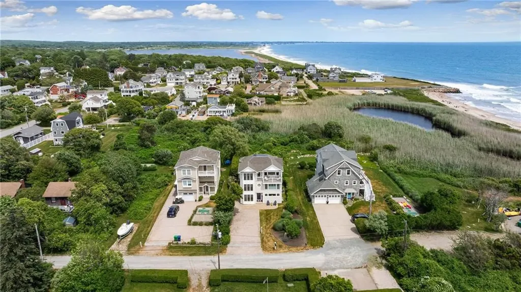 7 Rosebriar Avenue South Kingstown RI 02879