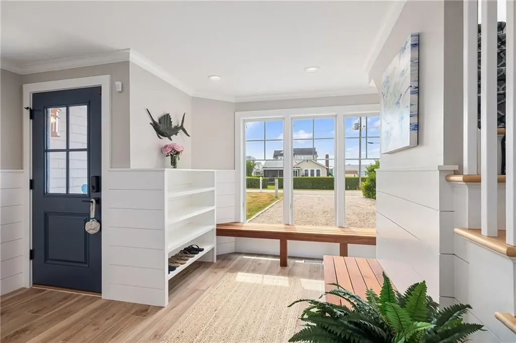 7 Rosebriar Avenue South Kingstown RI 02879