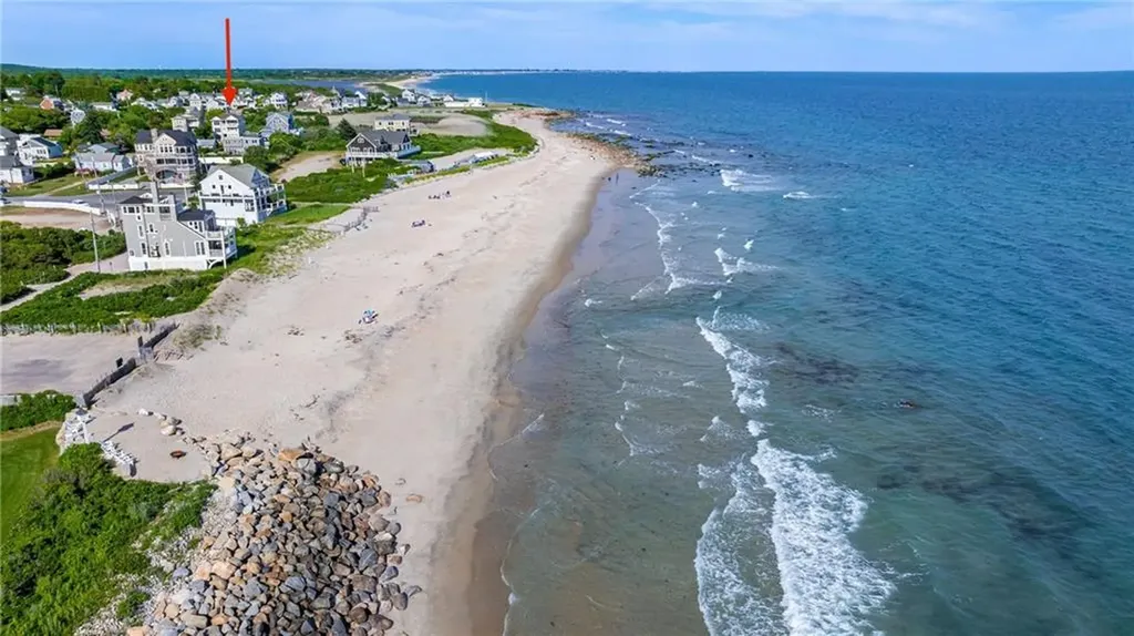 7 Rosebriar Avenue South Kingstown RI 02879