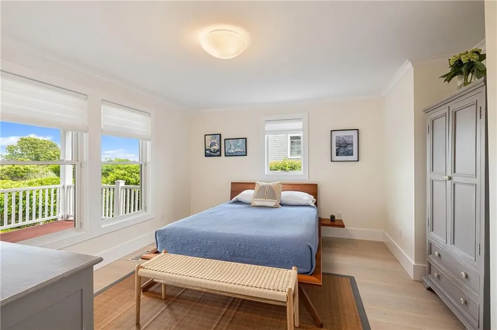 7 Rosebriar Avenue South Kingstown RI 02879