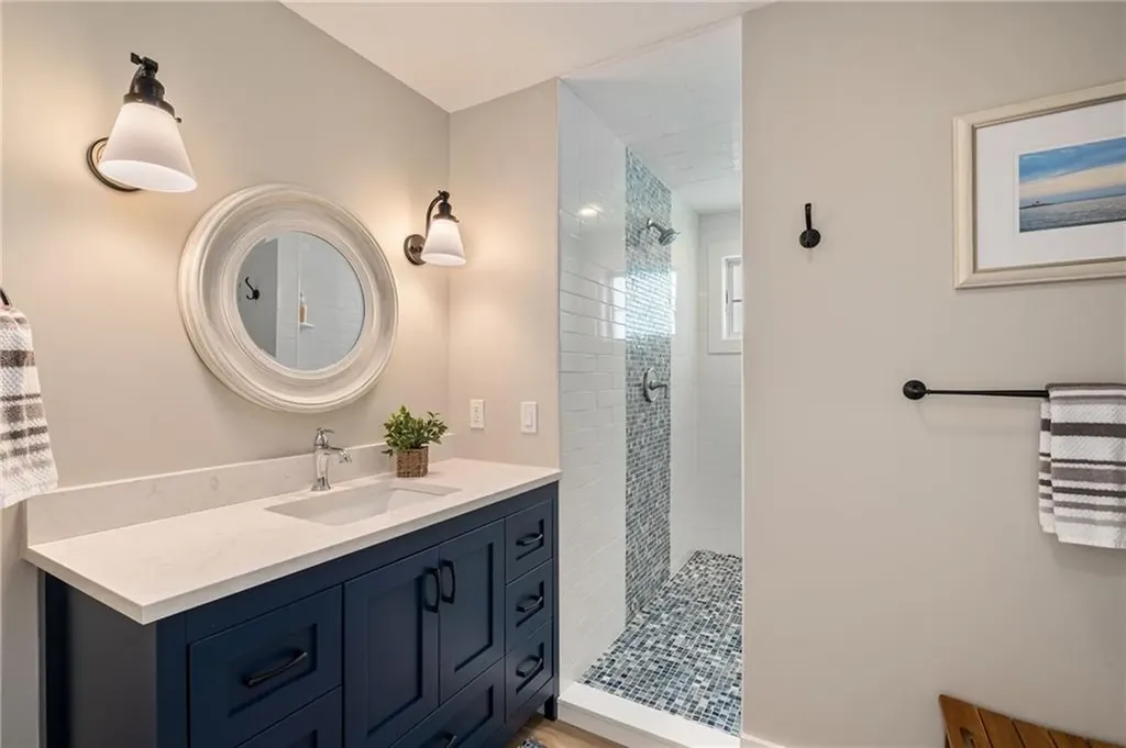 7 Rosebriar Avenue South Kingstown RI 02879