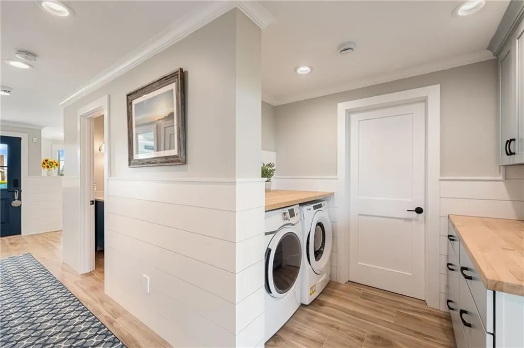 7 Rosebriar Avenue South Kingstown RI 02879