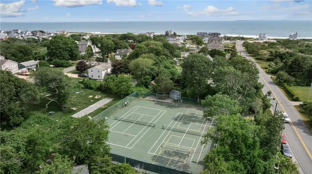 7 Rosebriar Avenue South Kingstown RI 02879