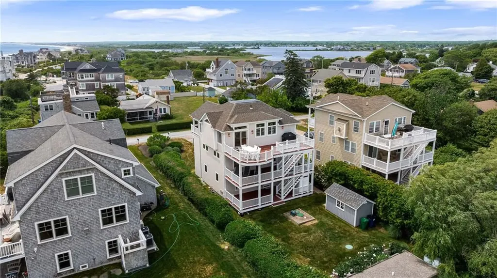 7 Rosebriar Avenue South Kingstown RI 02879