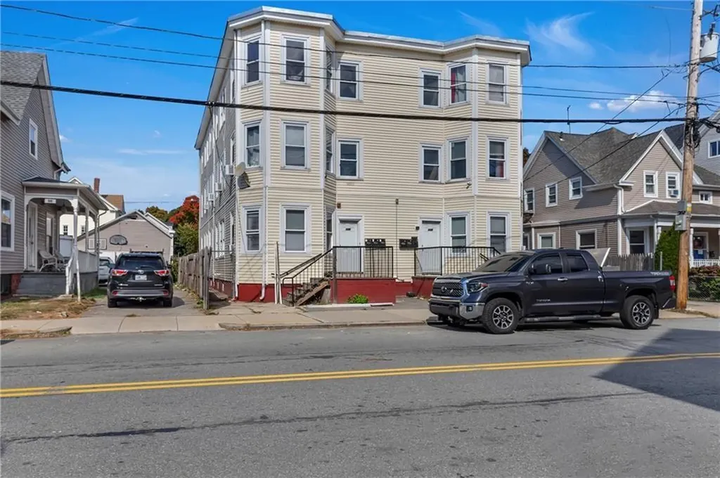 111 Pocasset Avenue Providence RI 02909