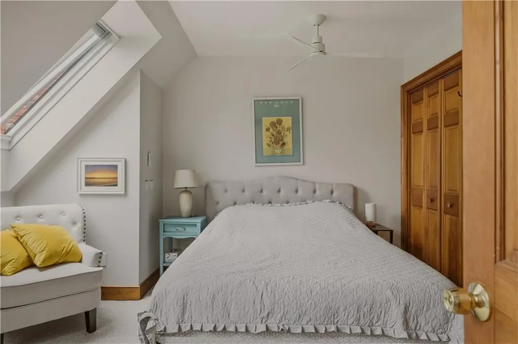 158 Narragansett Avenue Newport RI 02840