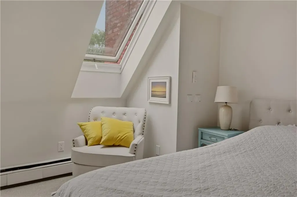 158 Narragansett Avenue Newport RI 02840