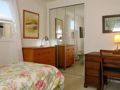 20 Thorpe Avenue Portsmouth RI 02871