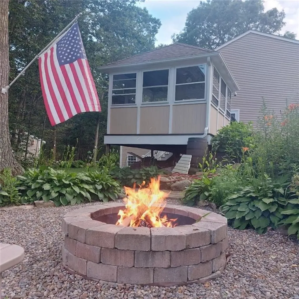 104 Peaked Rock Road South Kingstown RI 02879