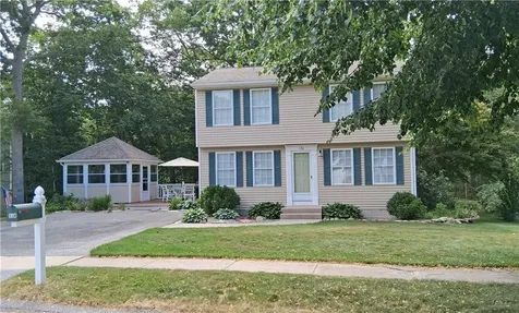 104 Peaked Rock Road South Kingstown RI 02879