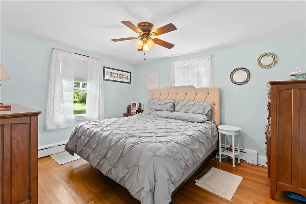 1472 Wampanoag Trail East Providence RI 02915