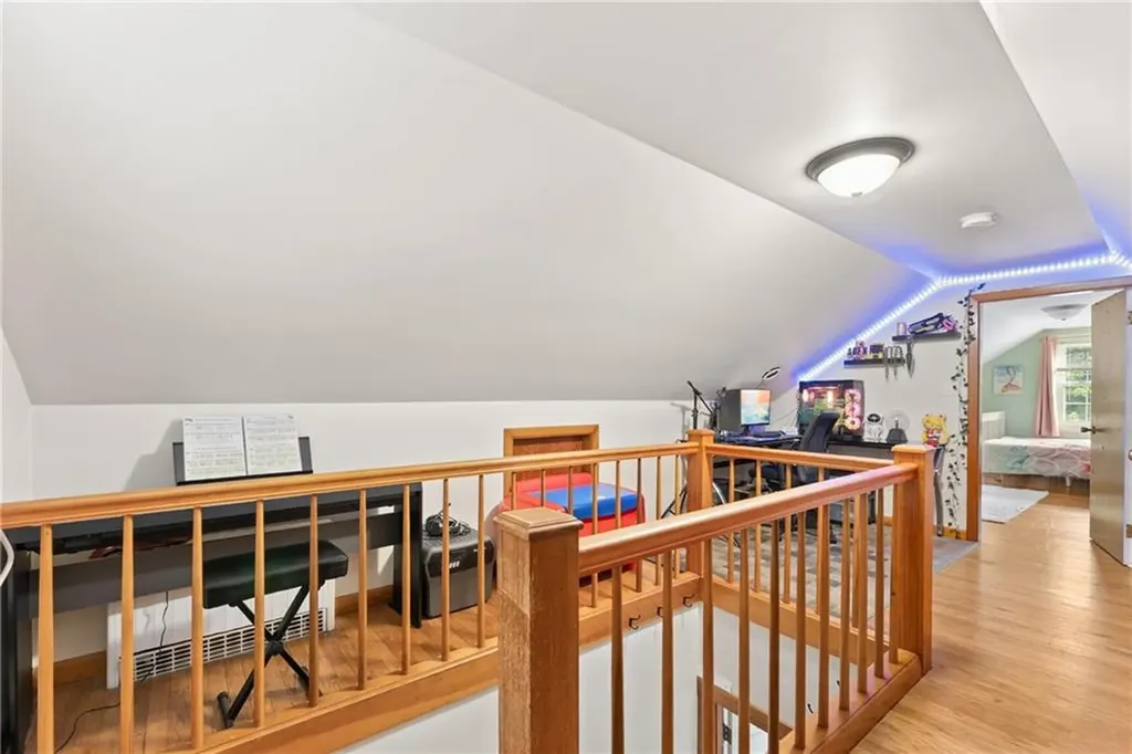 1472 Wampanoag Trail East Providence RI 02915