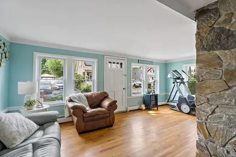 37 Platt Street Bristol RI 02809