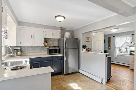 37 Platt Street Bristol RI 02809