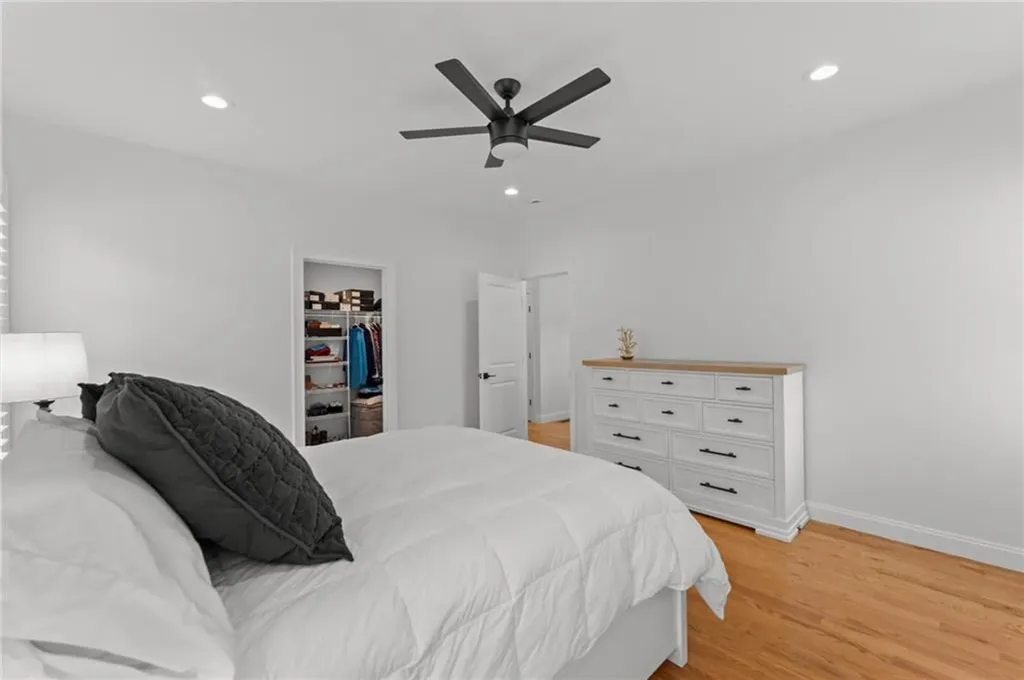 124 Oak Street South Kingstown RI 02879
