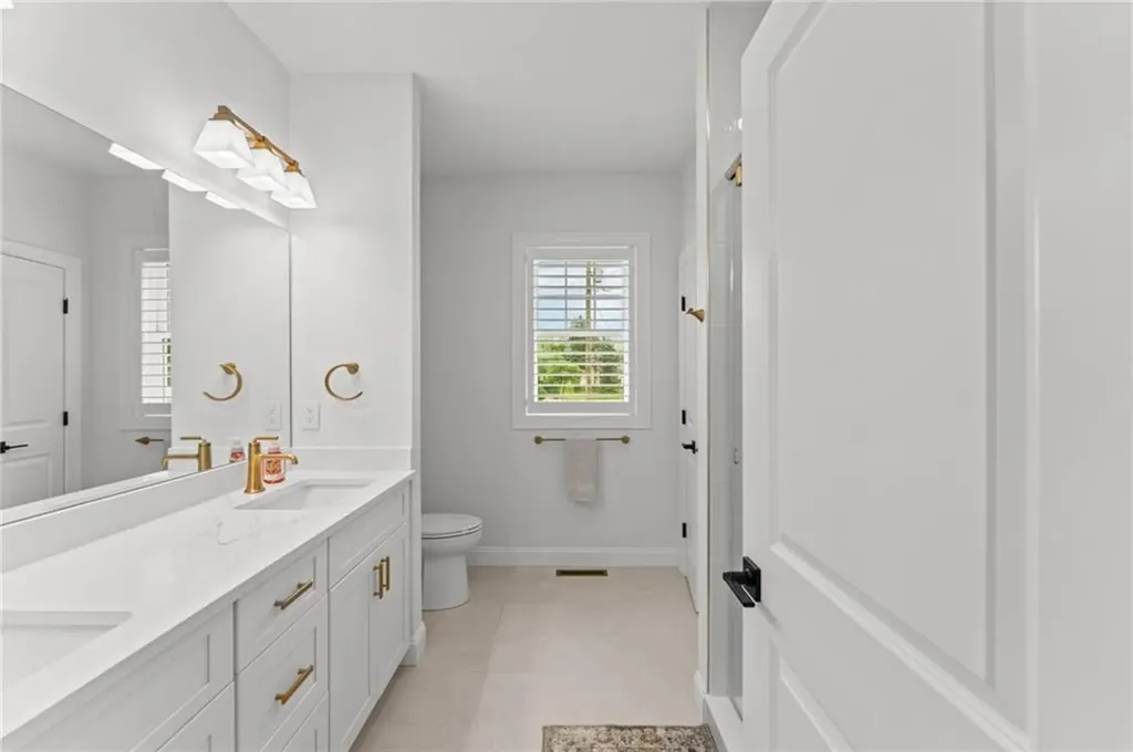 124 Oak Street South Kingstown RI 02879