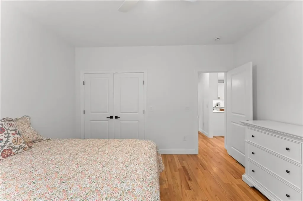 124 Oak Street South Kingstown RI 02879