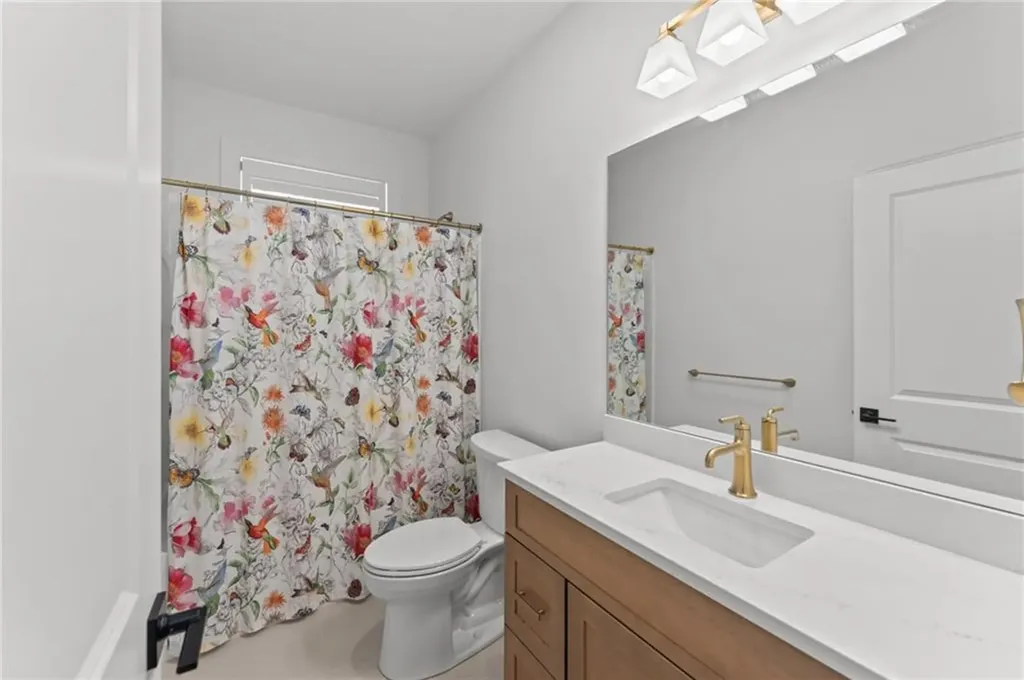 124 Oak Street South Kingstown RI 02879