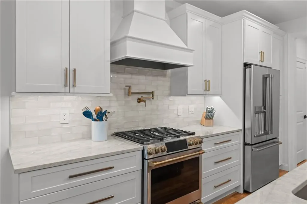 124 Oak Street South Kingstown RI 02879