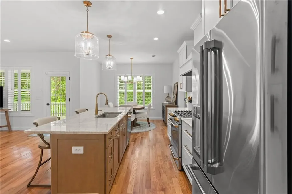 124 Oak Street South Kingstown RI 02879