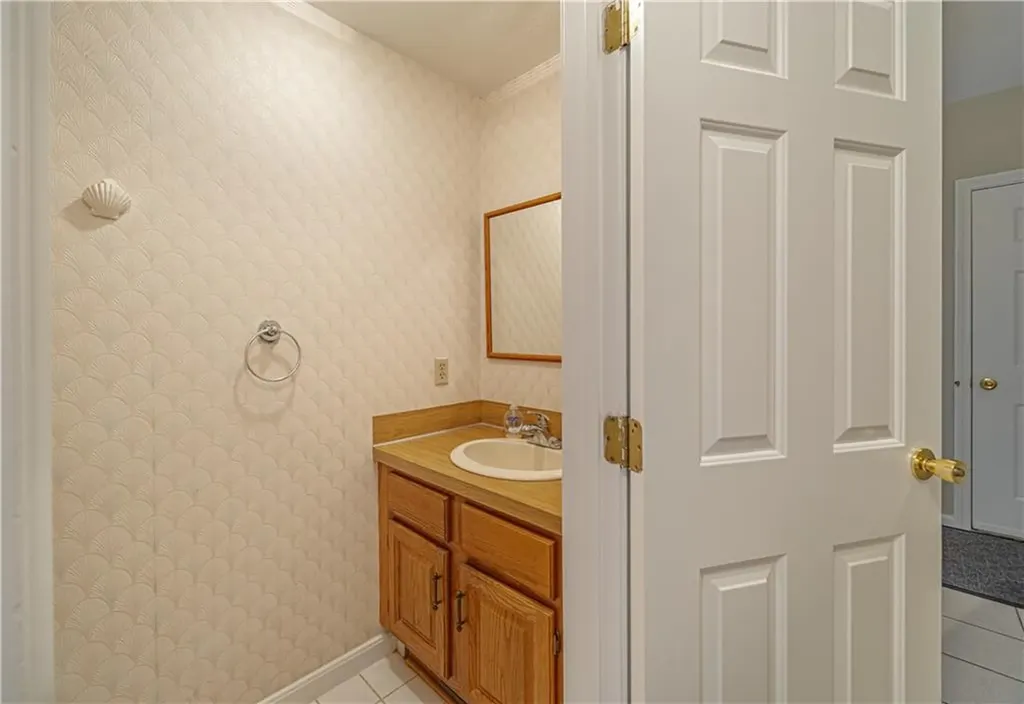 1902 Pinewood Drive Smithfield RI 02917